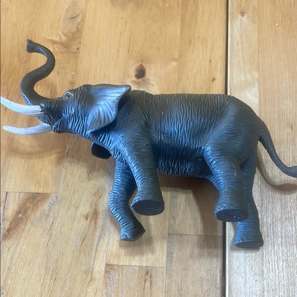 Vintage Other - 10/$10 Vintage 90s Beautiful Textured Toy Elephant